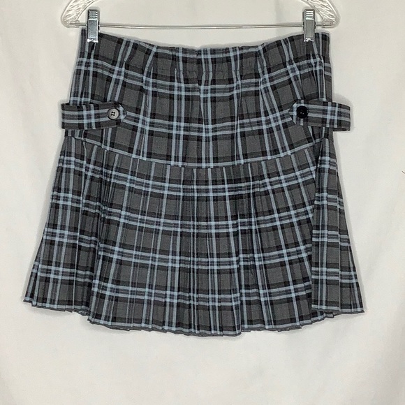 A Pea In The Pod Schoolgirl Plaid Pleated Maternity Skirt Size Small - Picture 2 of 10